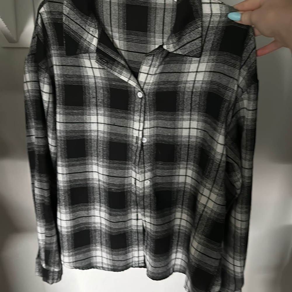 Kids black and white flannel